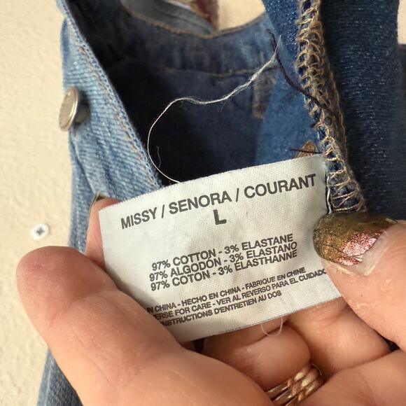 Upcycled Lightweight Denim Trucker Jacket w/Shawn Mendes Graphic On Back Size L - Picture 8 of 10